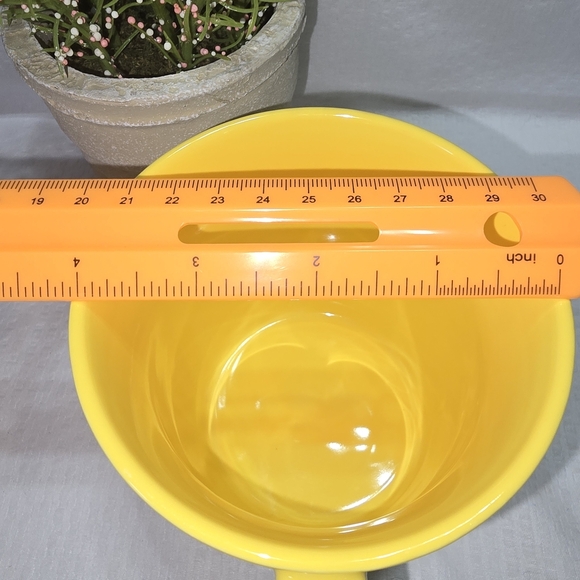 Strawberry Street Sunny Yellow Mug With Daises Oversized  Whimsical EUC - Picture 5 of 6